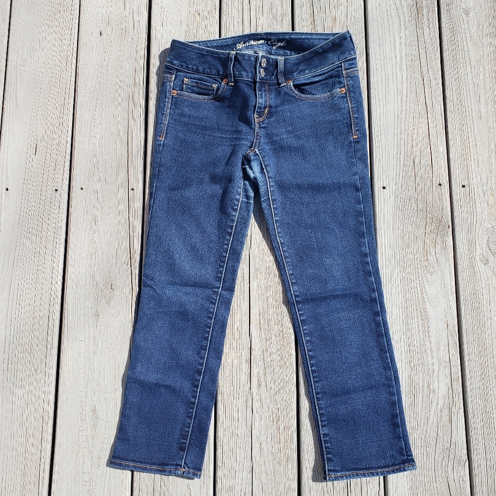 American Eagle Low-Rise Double Button Cropped Jeans  - Size 4